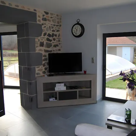 Des Taravelles Σπίτι διακοπών Manzat