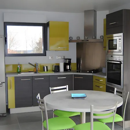 Des Taravelles Holiday home Manzat