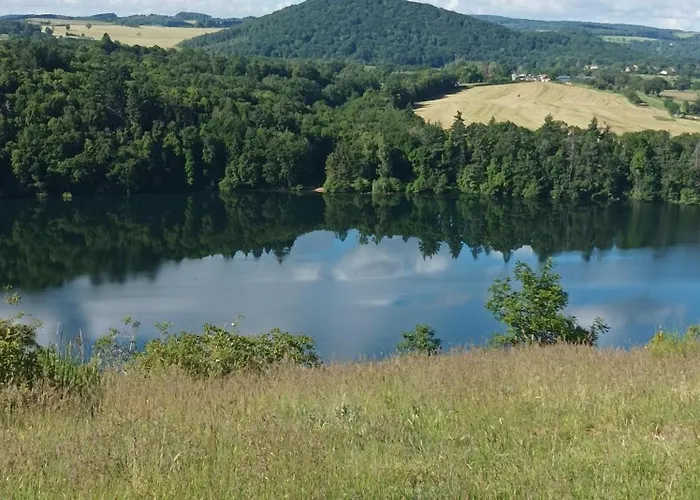 Holiday home Des Taravelles Manzat